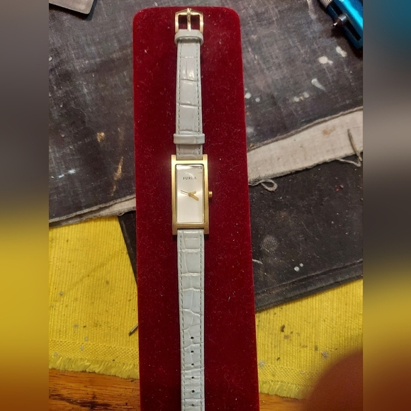 Vintage Furla Diana Watch Beautiful watch - Picture 2 of 5